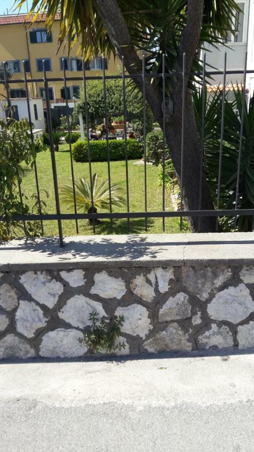 Impero 6 Appartement Scauri  Buitenkant foto
